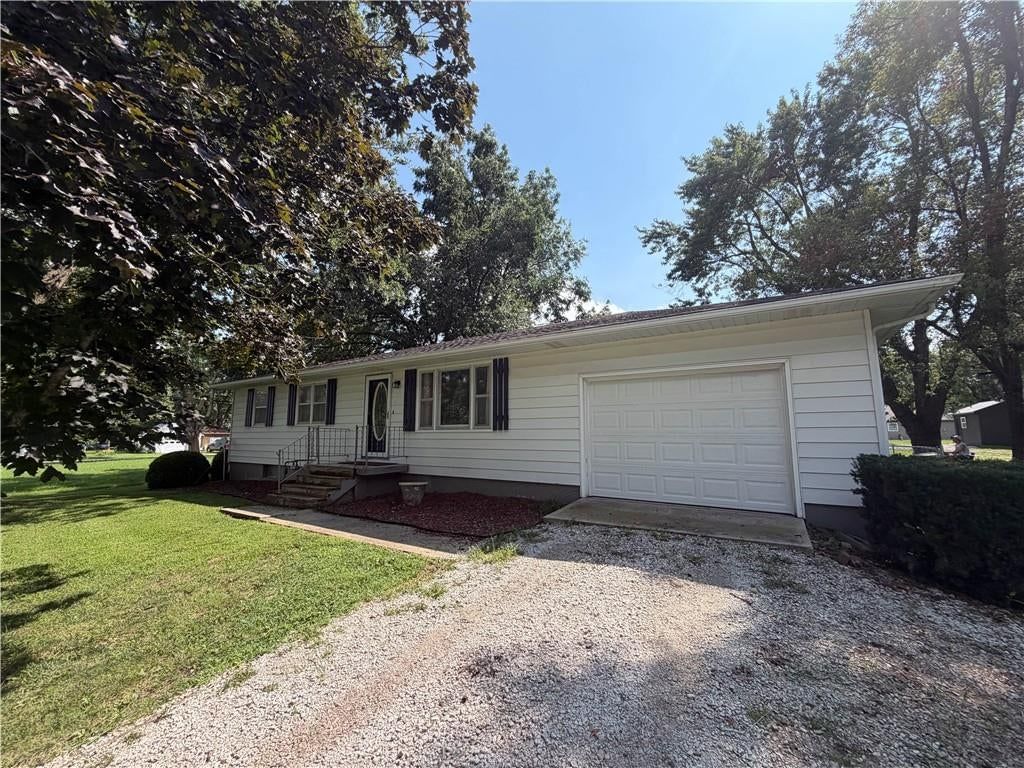 305 Fir Street — photo 3