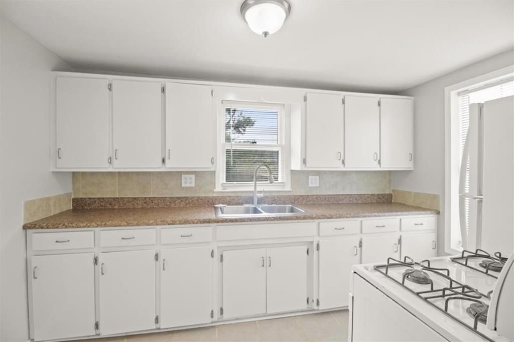 1409 S Kings Highway — photo 7