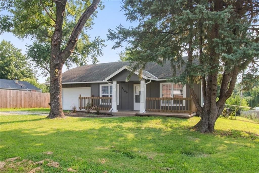 1409 S Kings Highway — photo 17