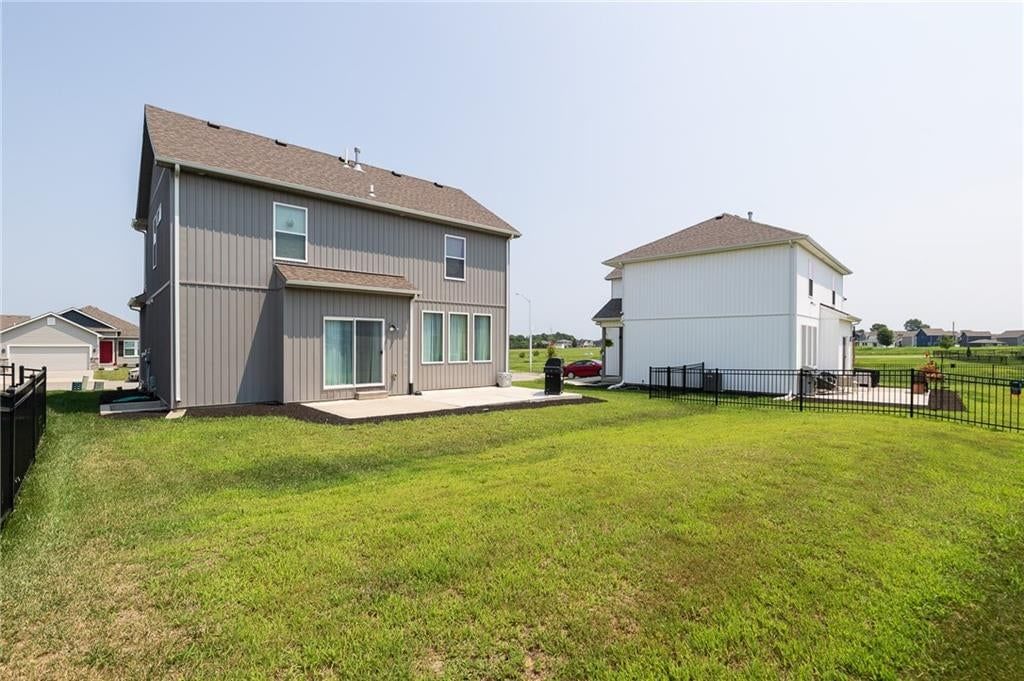 27407 E Sycamore Street — photo 32