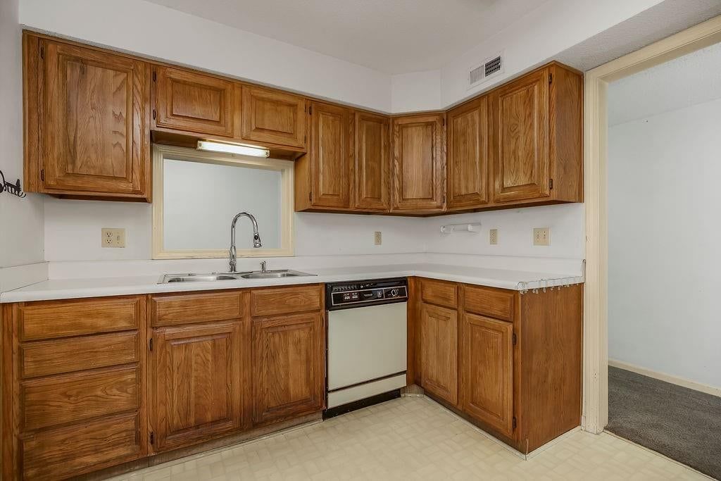 4025 S Crysler Avenue — photo 11