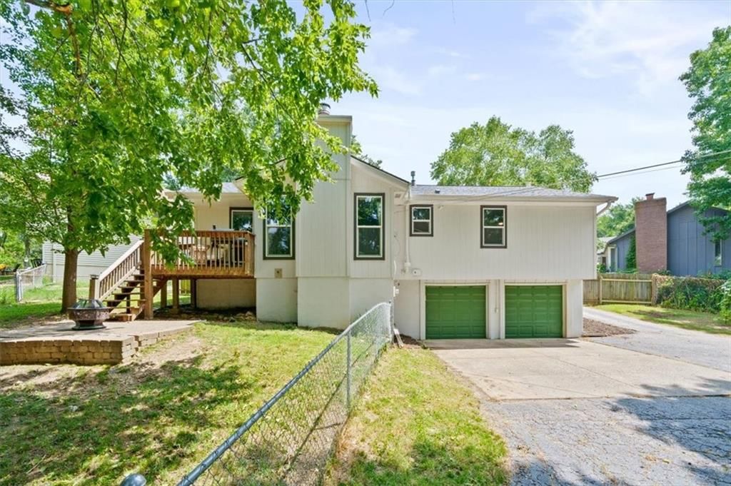 8209 W 56th Terrace — photo 27