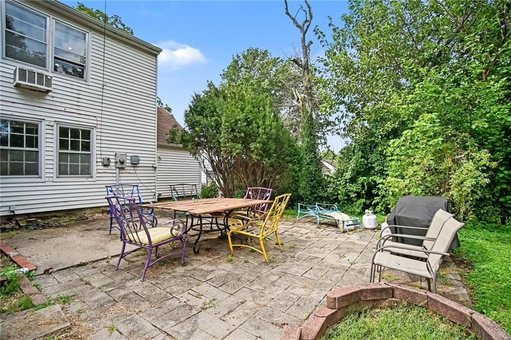 Photo 20 of 25 - 1208 W 25TH Terrace
