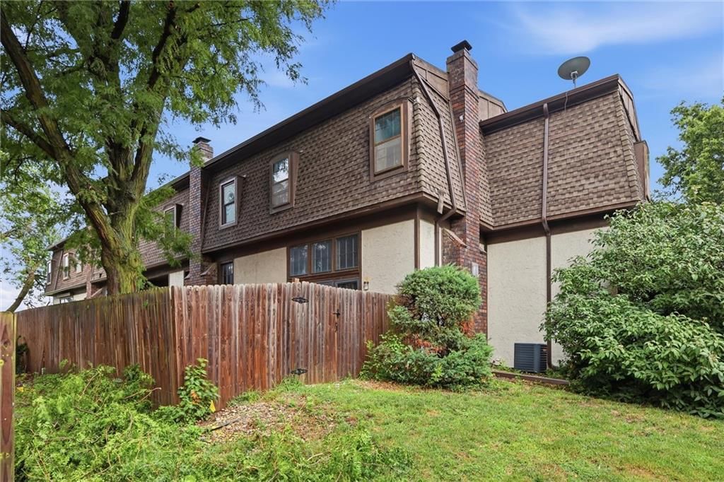 10162 Locust Street — photo 3