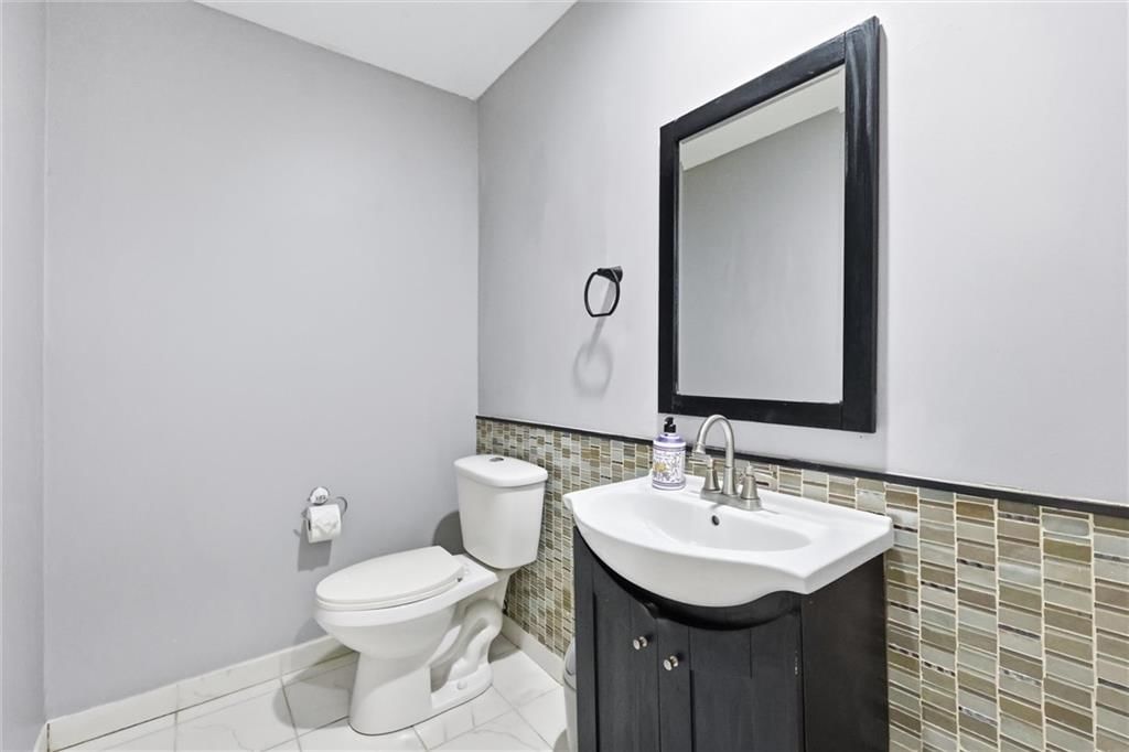 10162 Locust Street — photo 4