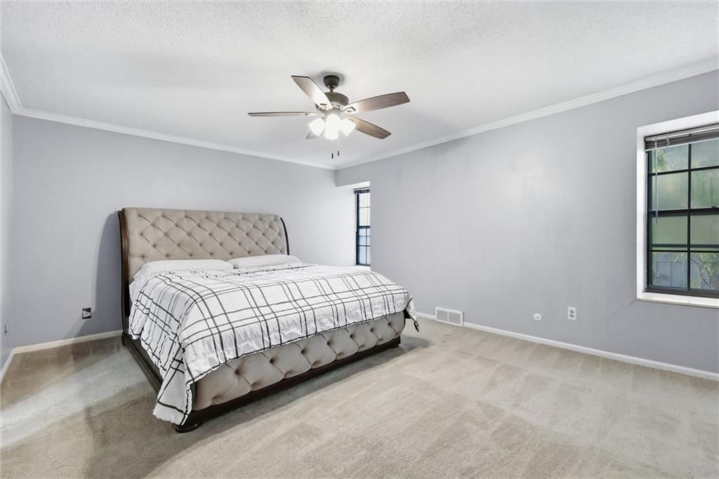 10162 Locust Street — photo 15