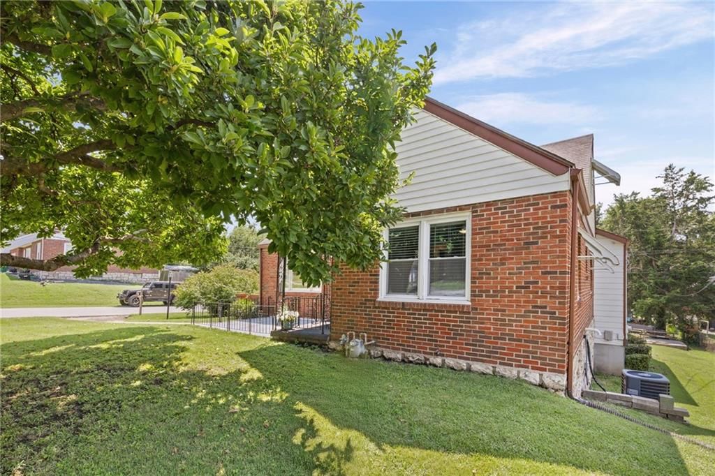 3701 Gibbs Road — photo 3