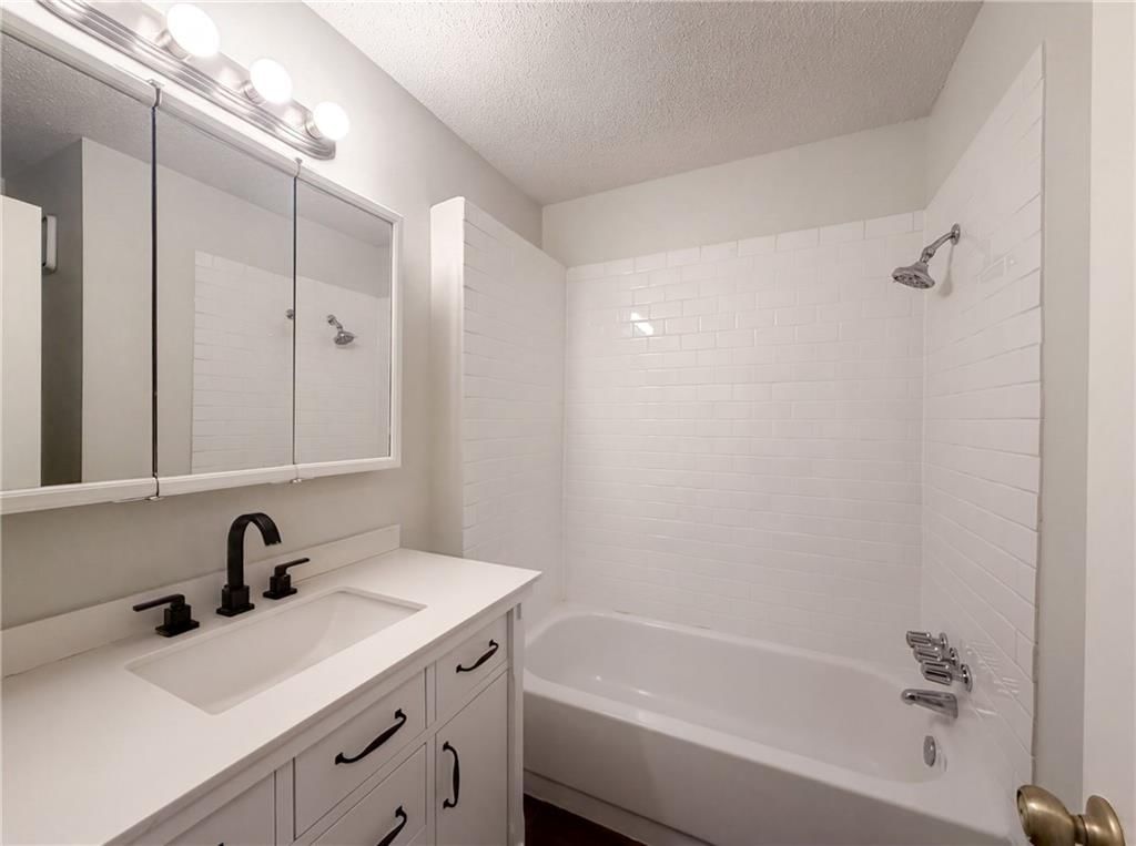 7511 Orient Avenue — photo 9
