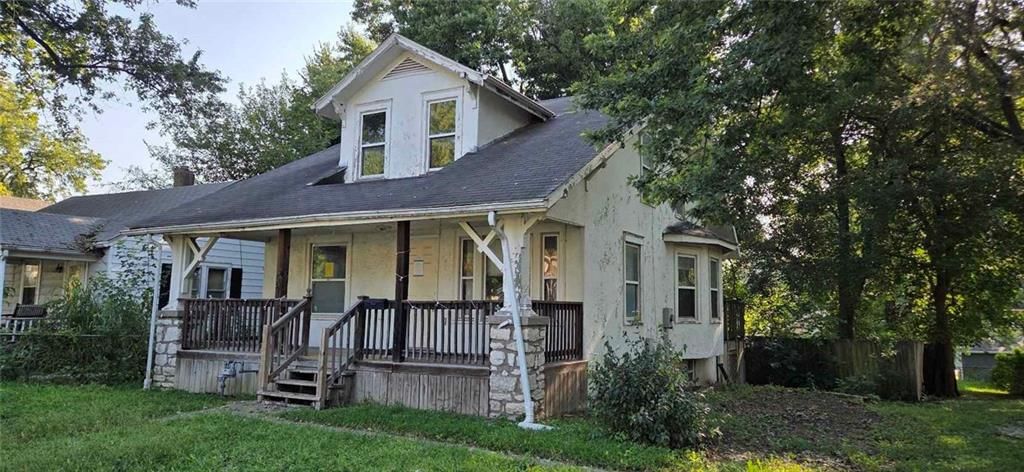 121 N ASH Avenue — photo 3