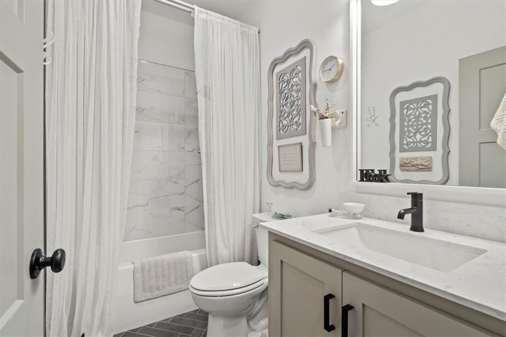 6141 N Chelsea Avenue — photo 22