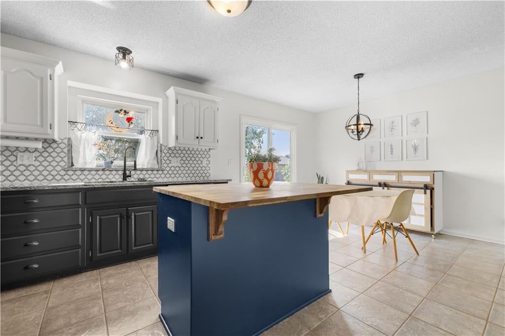 1508 NW Nicholas Drive — photo 8