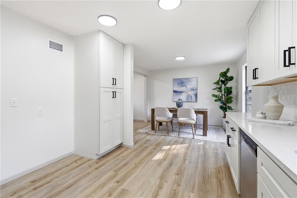 1517 Scarborough Street — photo 12