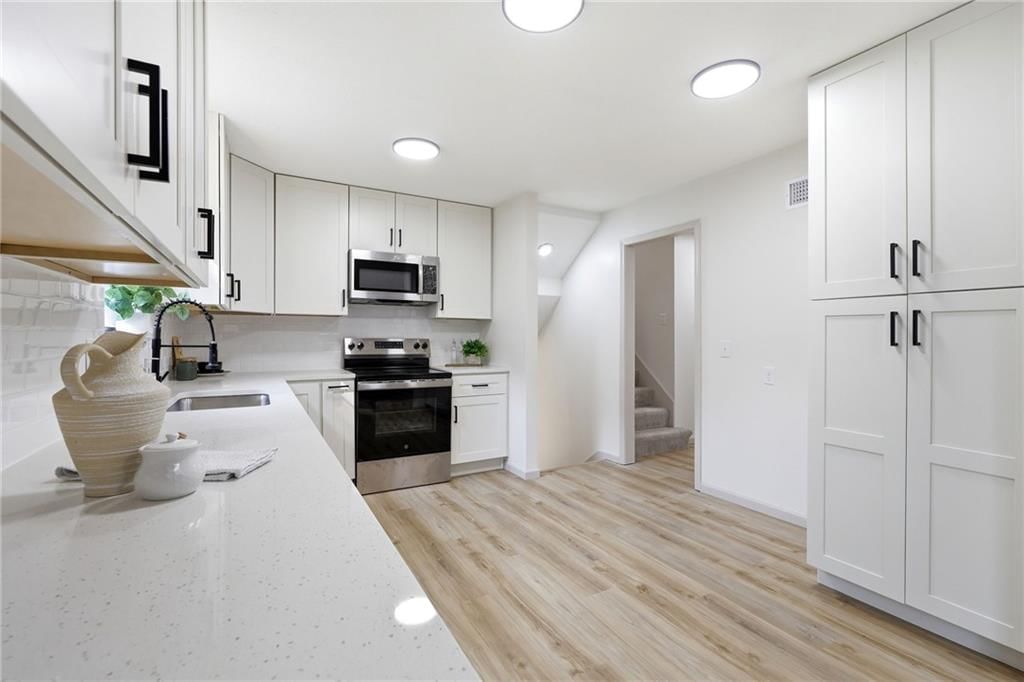 1517 Scarborough Street — photo 13