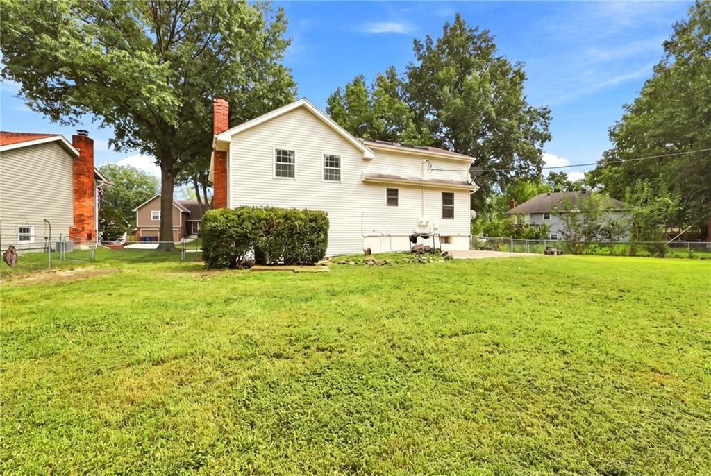 1517 Scarborough Street — photo 43
