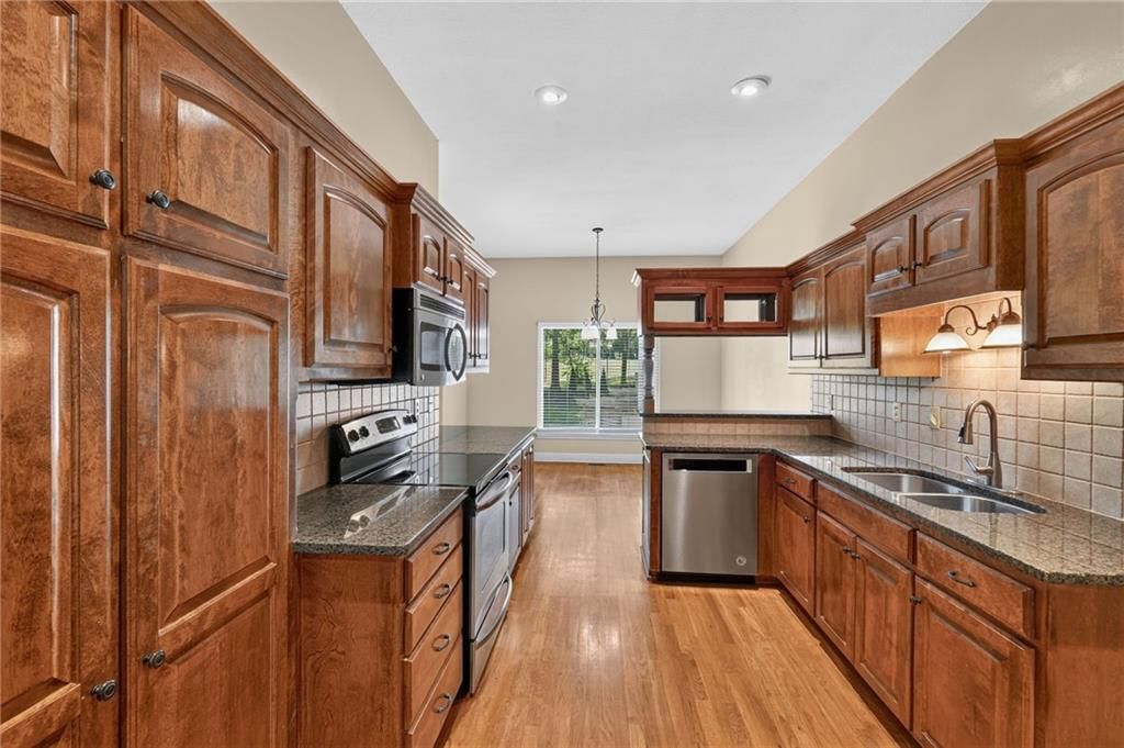 1827 S Jones Court — photo 7