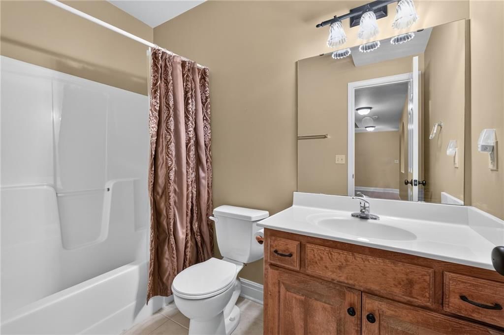 1827 S Jones Court — photo 18
