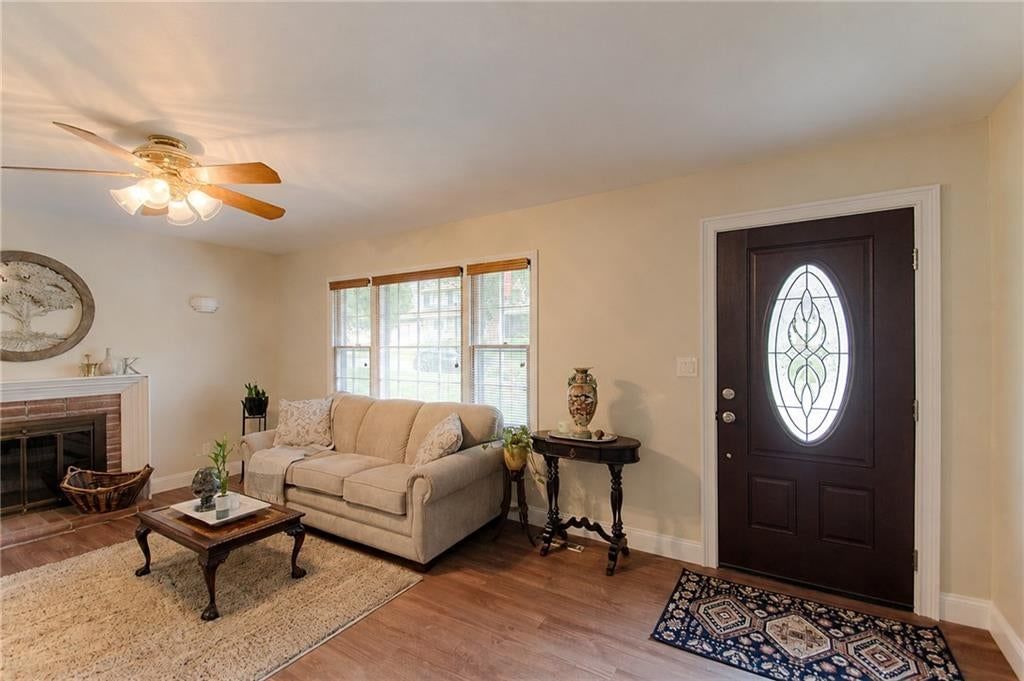 3405 NE 49Th Terrace — photo 3