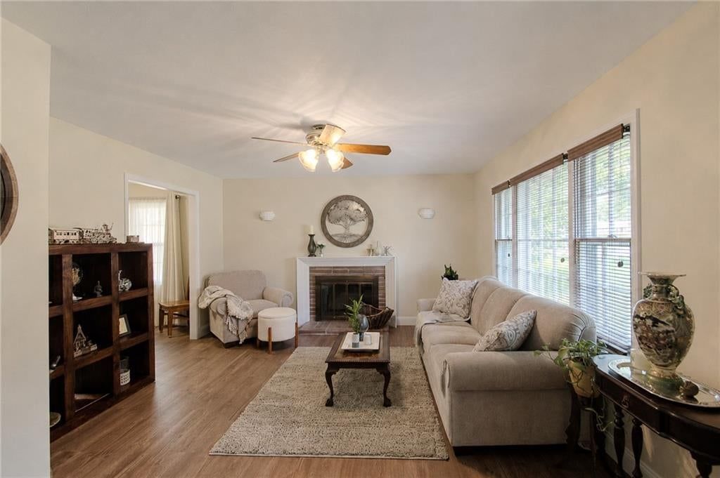 3405 NE 49Th Terrace — photo 4