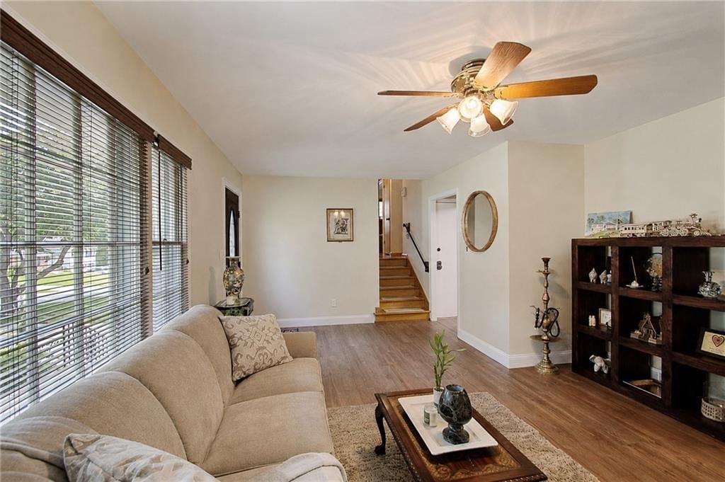 3405 NE 49Th Terrace — photo 5