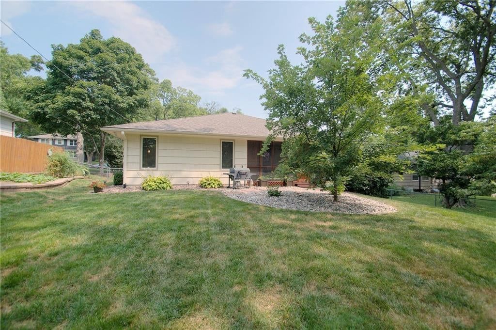 3405 NE 49Th Terrace — photo 34