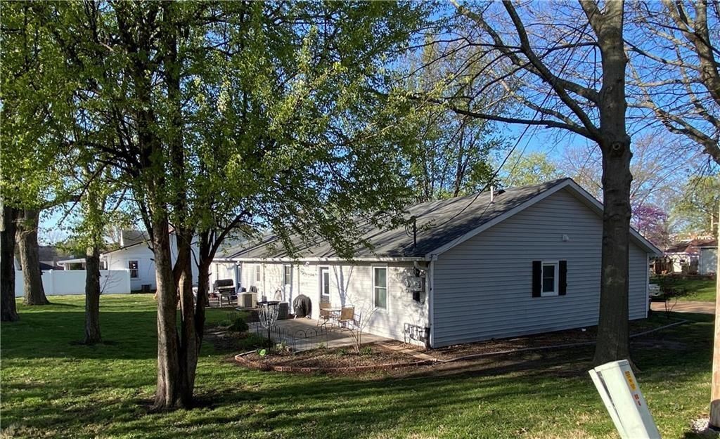 205 SE 5th Street — photo 10