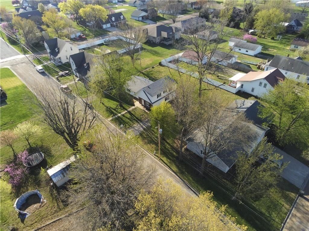 205 SE 5th Street — photo 43