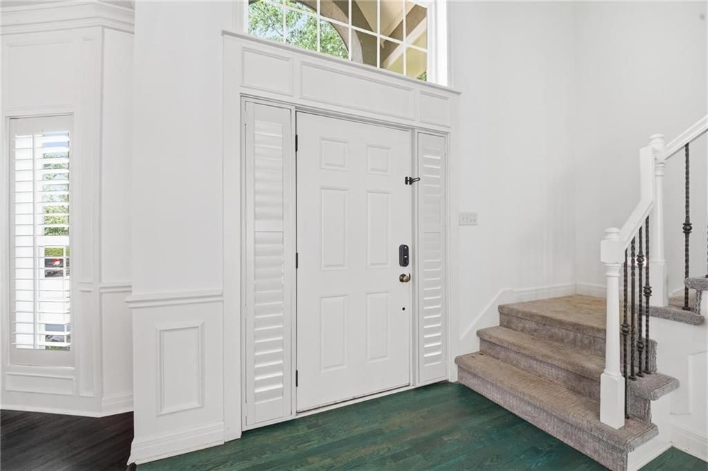 8808 N Oxford Avenue — photo 21