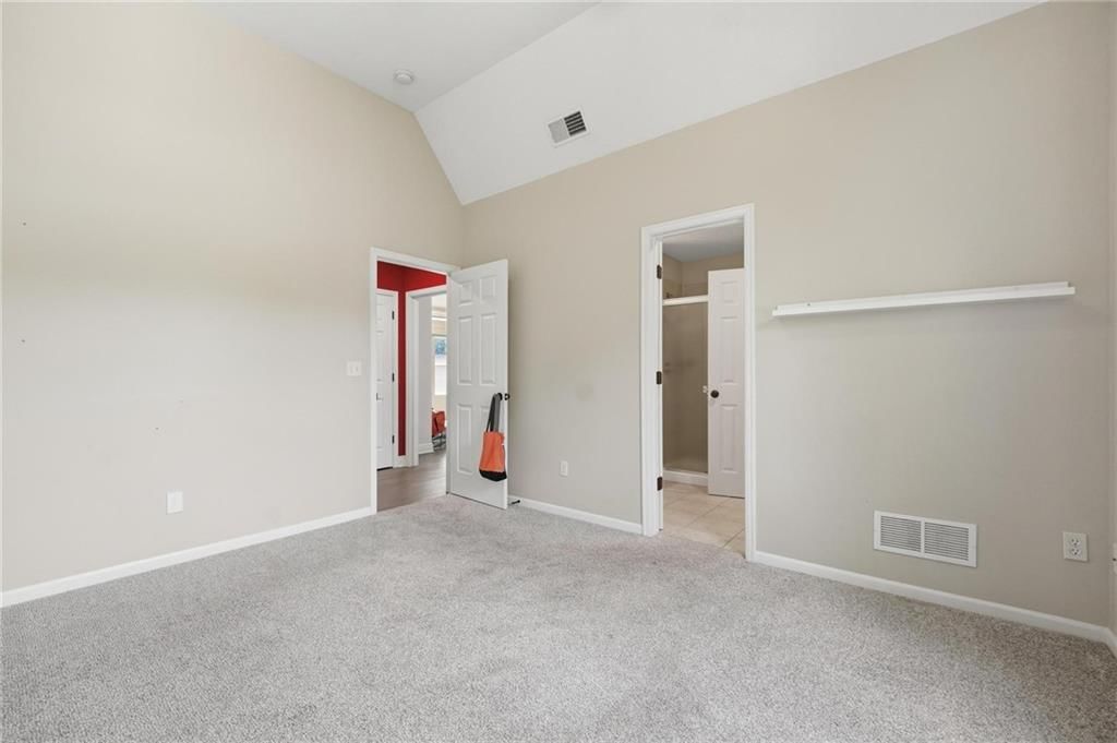 8808 N Oxford Avenue — photo 38