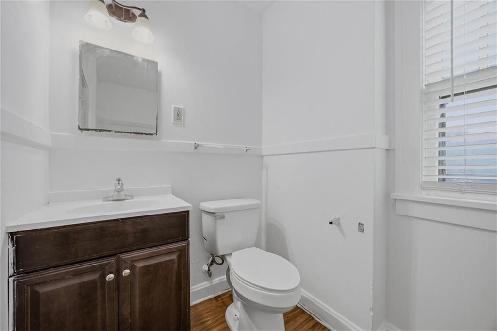 1800 FREEMAN Avenue — photo 18