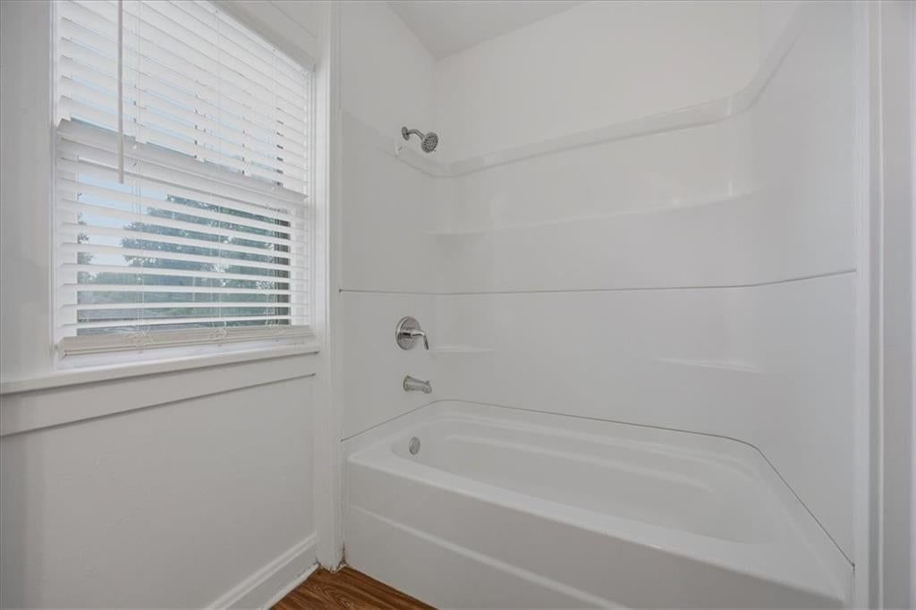 1800 FREEMAN Avenue — photo 19