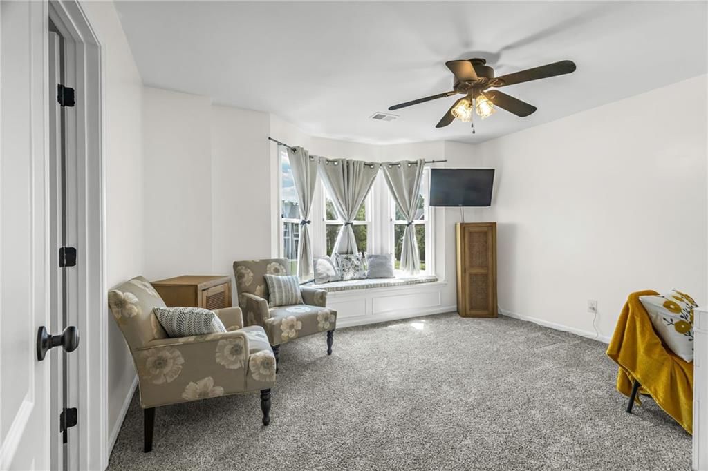 324 NW Bradford Street — photo 24