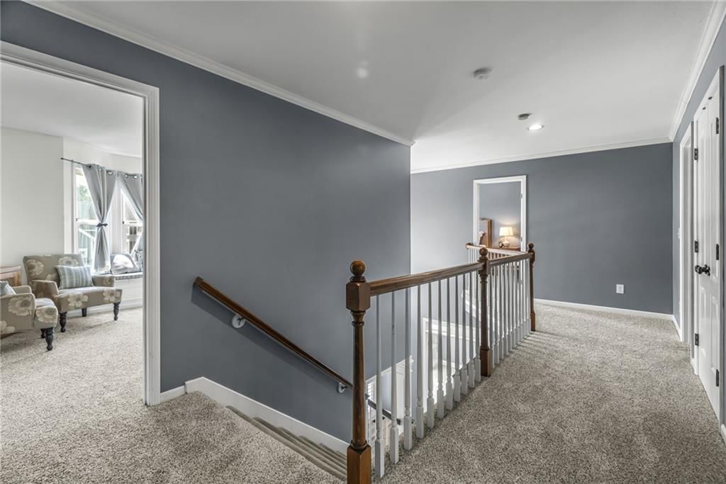 324 NW Bradford Street — photo 26