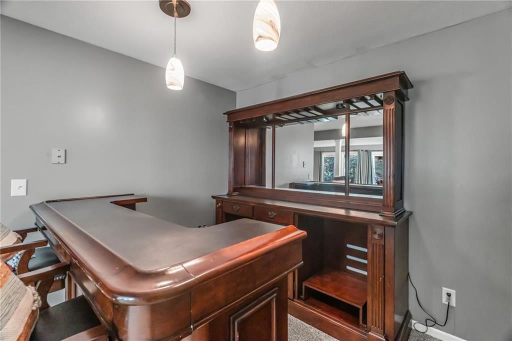 324 NW Bradford Street — photo 34