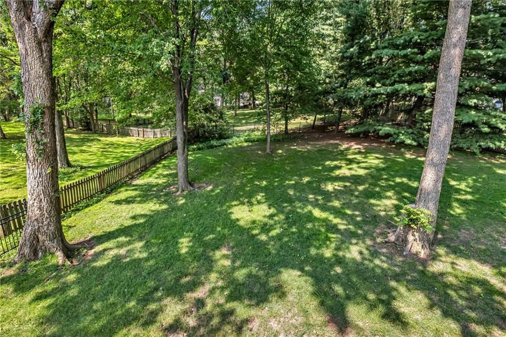 324 NW Bradford Street — photo 42