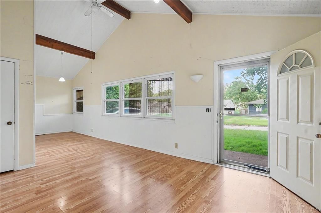 2114 Mitchell Street — photo 4
