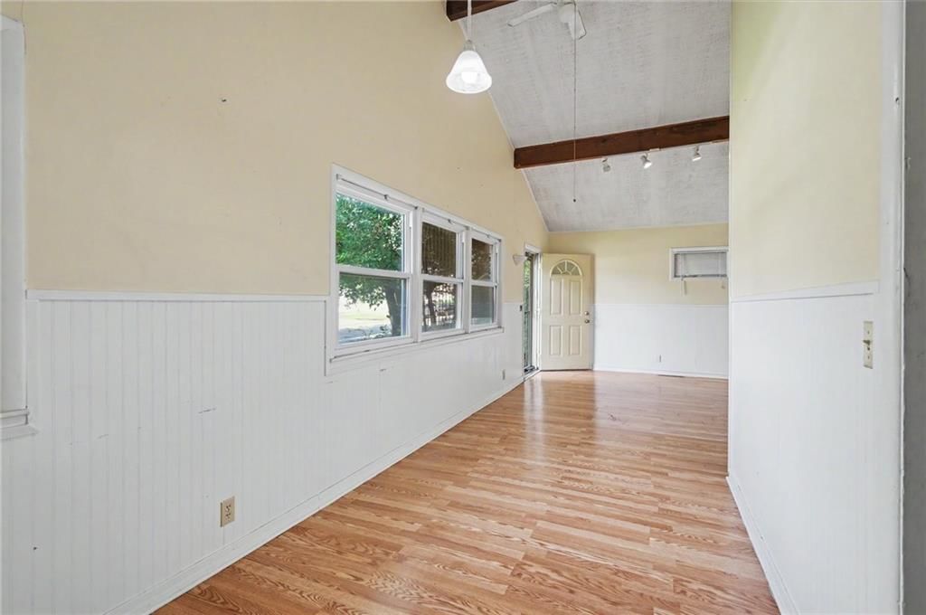 2114 Mitchell Street — photo 6