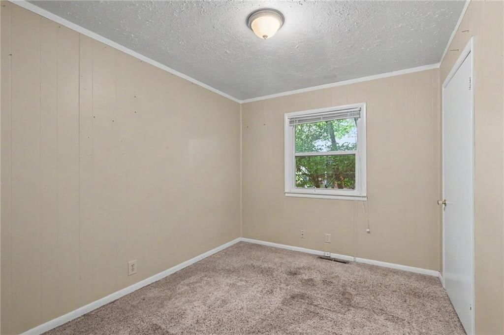 2114 Mitchell Street — photo 10