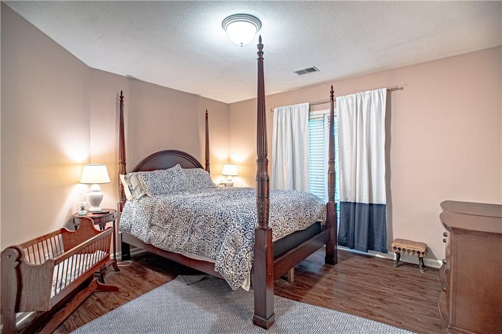 13810 Grove Avenue — photo 40