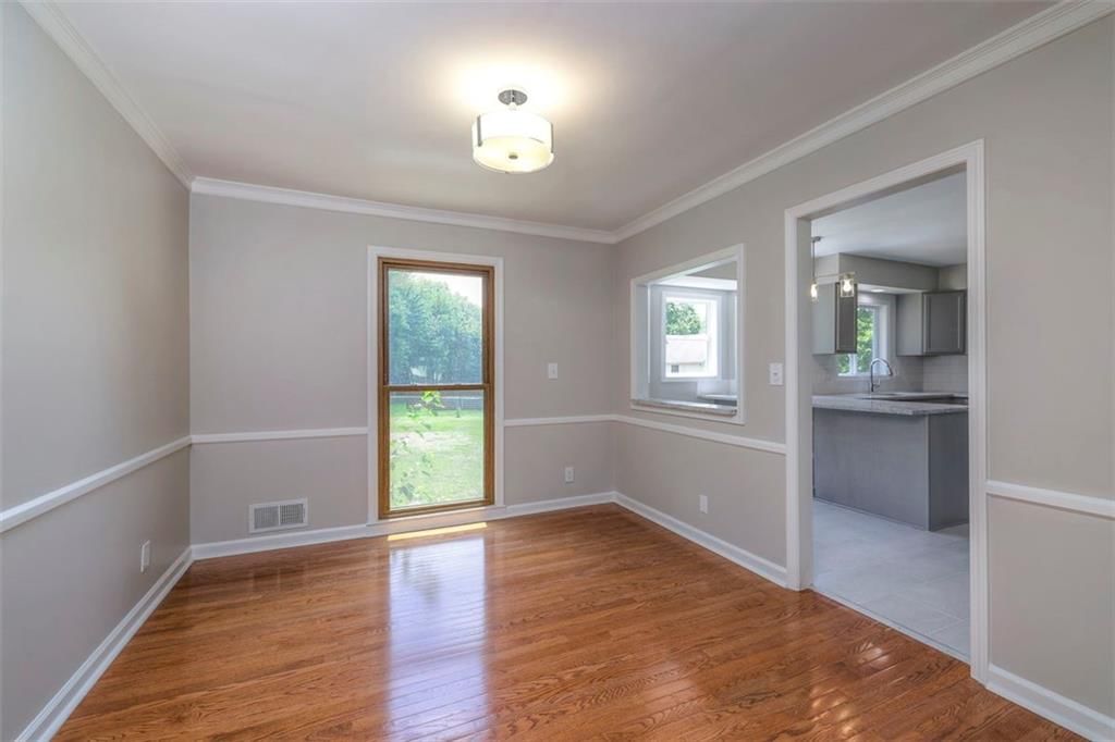 10713 W 98th Street — photo 7
