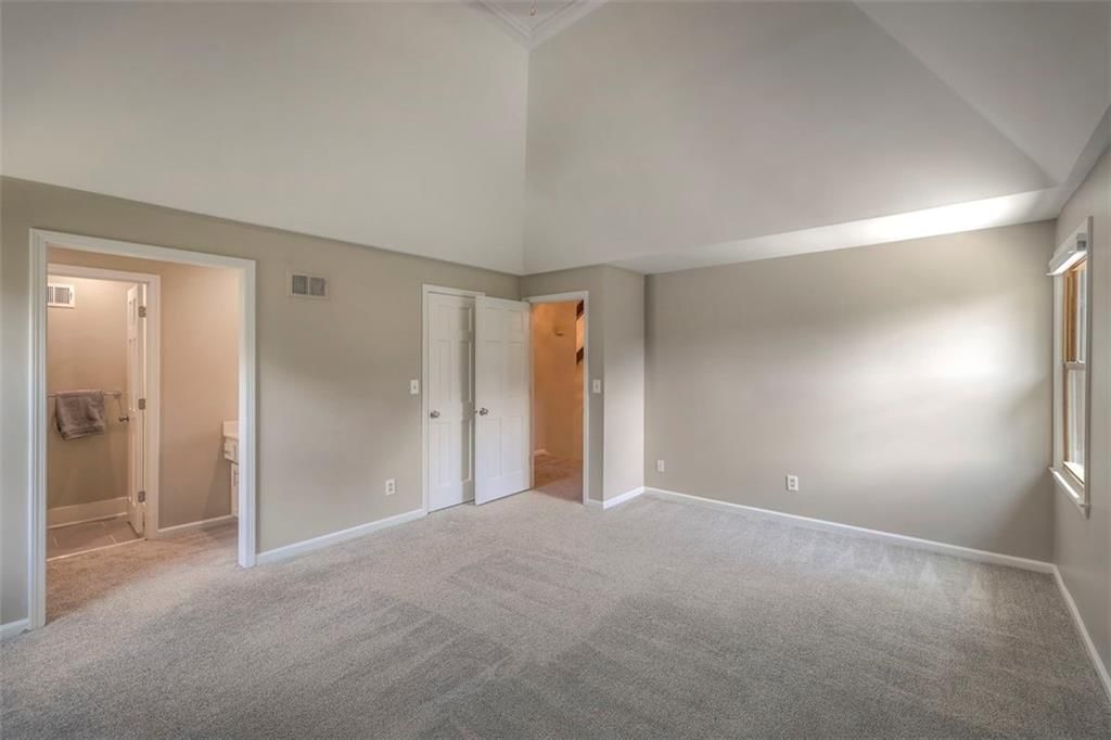10713 W 98th Street — photo 18