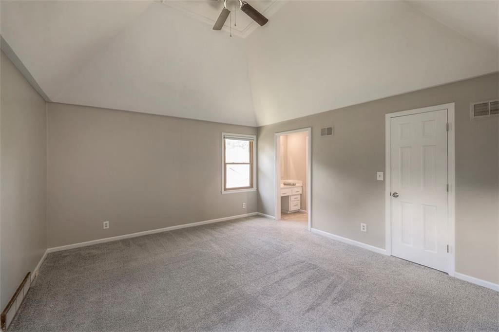 10713 W 98th Street — photo 19