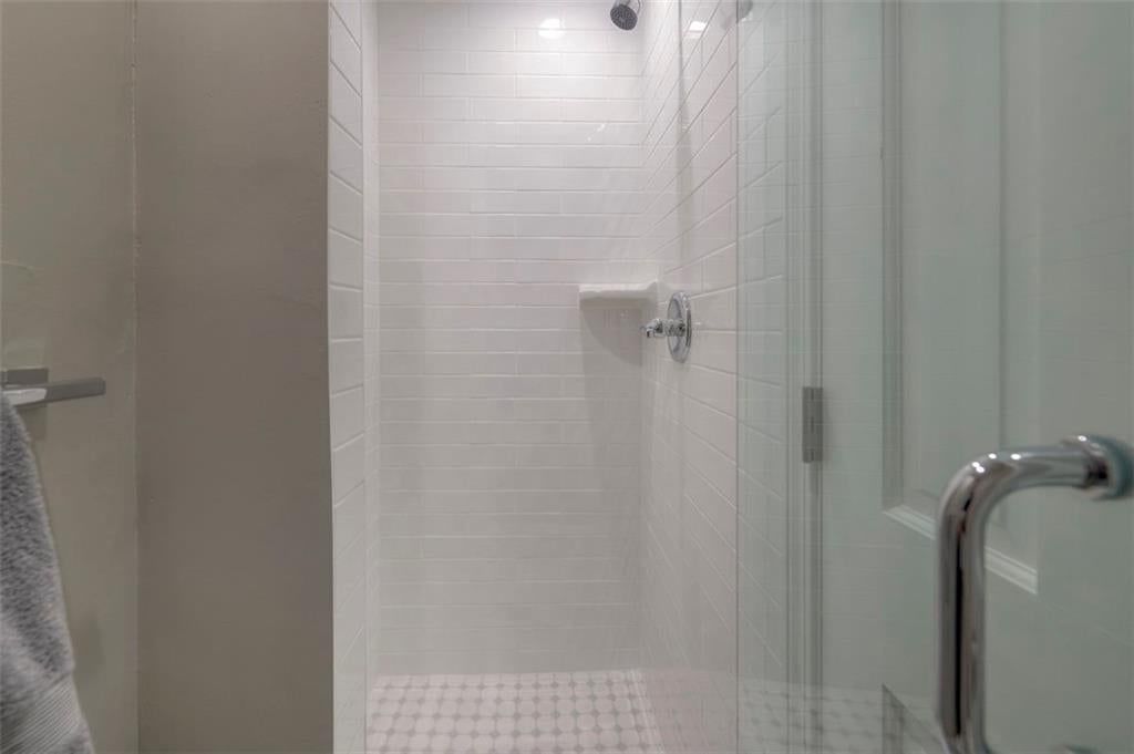 10713 W 98th Street — photo 23