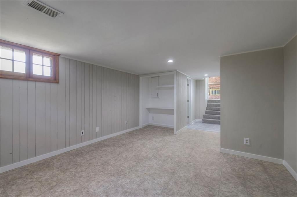 10713 W 98th Street — photo 30