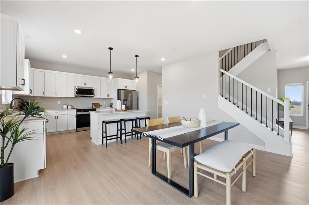 300 SW Amara Drive — photo 10