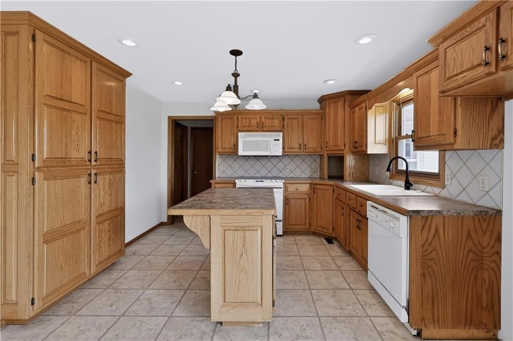 1030 W Country Road — photo 13