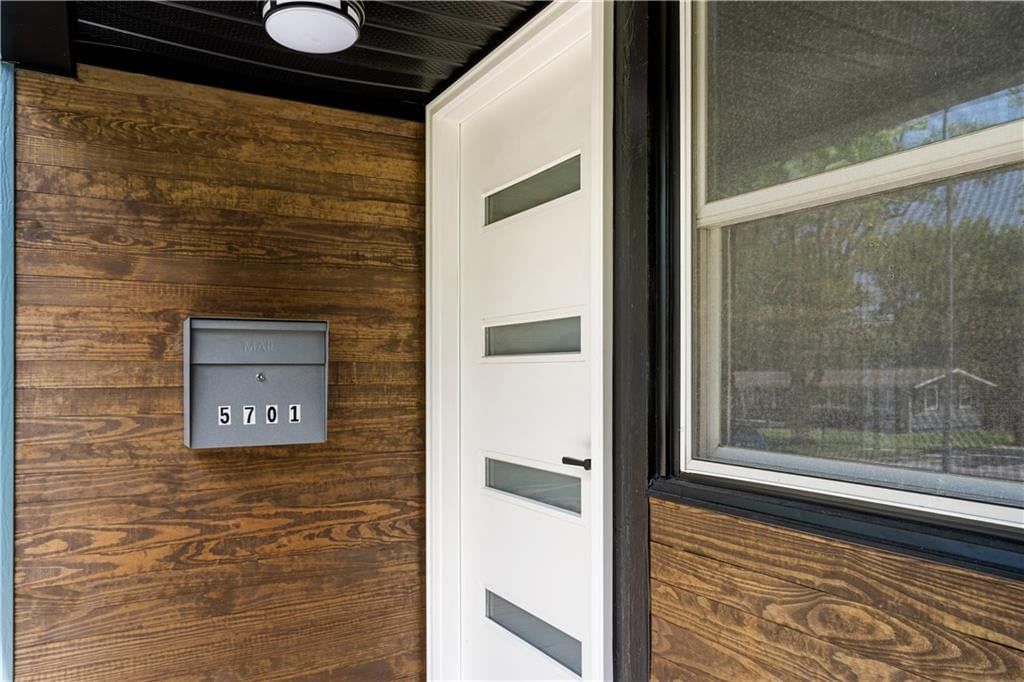 5701 N Highland Avenue — photo 2