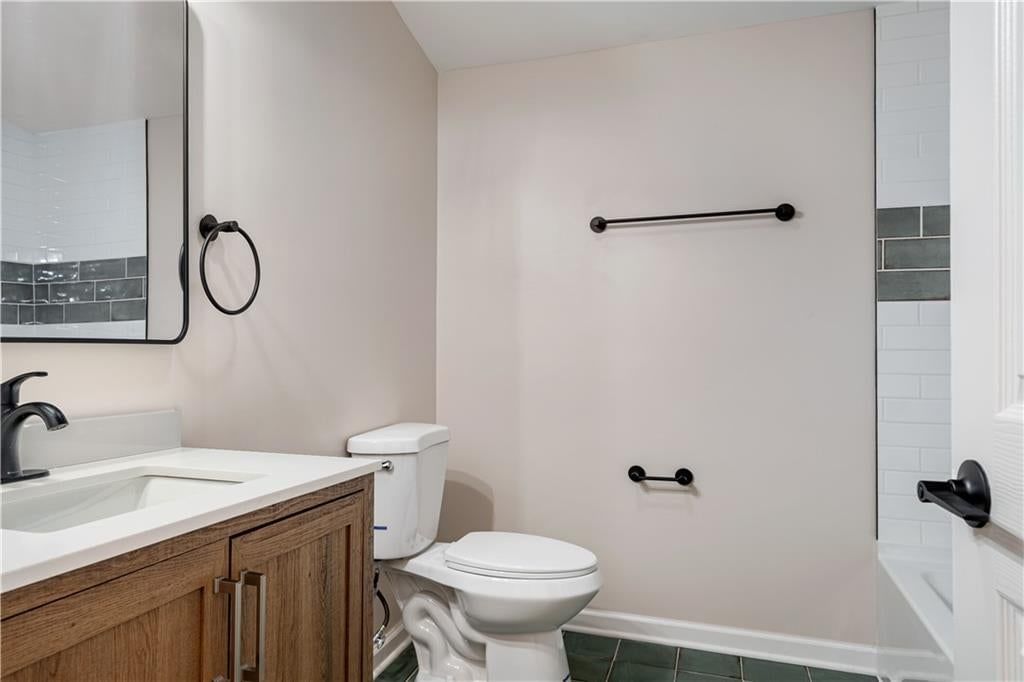 5701 N Highland Avenue — photo 16