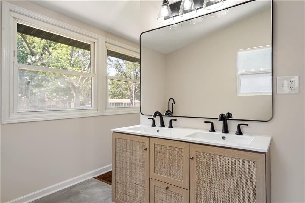 5701 N Highland Avenue — photo 21