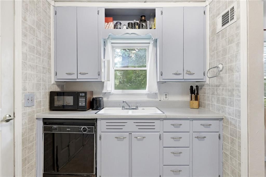 7400 Lamar Avenue — photo 13