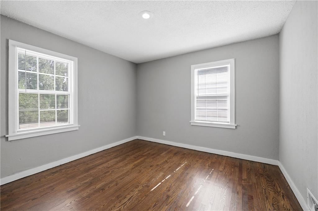 9604 E 67th Terrace — photo 24